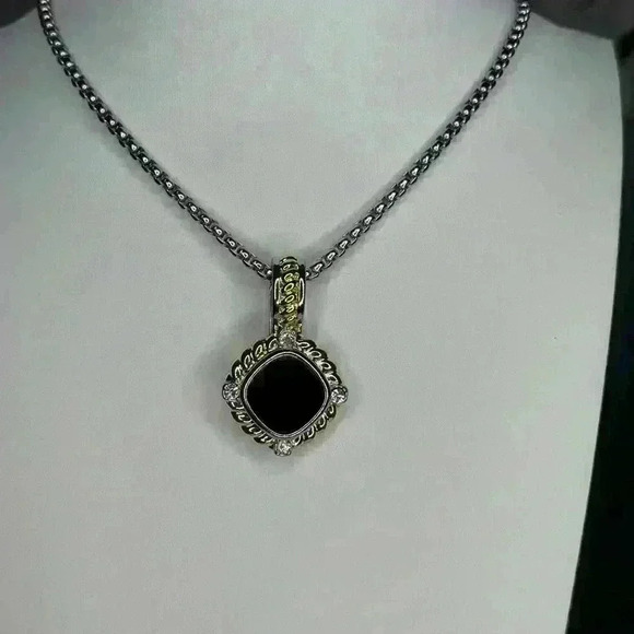 14K GP Two Tone Onyx Pendant Necklace Gorgeous - Picture 7 of 7